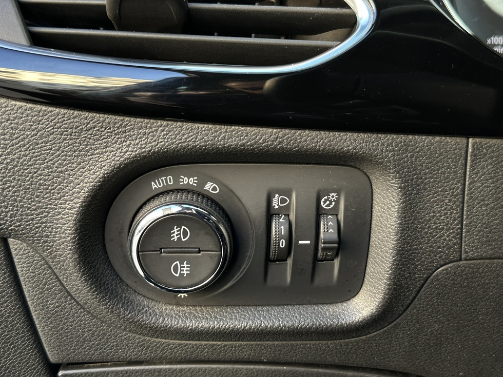 Opel Astra Elegance ΕΛΛΗΝΙΚΗΣ ΑΝΤΙΠΡΟΣΩΠΕΙΑΣ