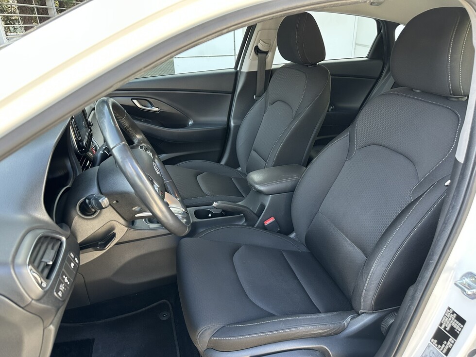 Hyundai i30 FASTBACK ΕΛΛΗΝΙΚΗΣ ΑΝΤΙΠΡΟΣΩΠΕΙΑΣ