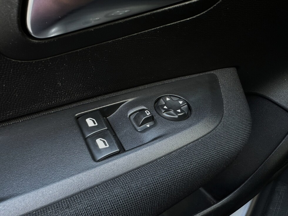 Peugeot 208 ΕΛΛΗΝΙΚΗΣ ΑΝΤΙΠΡΟΣΩΠΕΙΑΣ