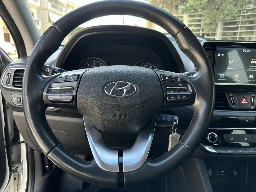 Hyundai i30 FASTBACK ΕΛΛΗΝΙΚΗΣ ΑΝΤΙΠΡΟΣΩΠΕΙΑΣ