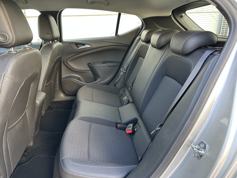 Opel Astra Christmas Offer - ΔΩΡΟ ΤΕΛΗ 2026 !!