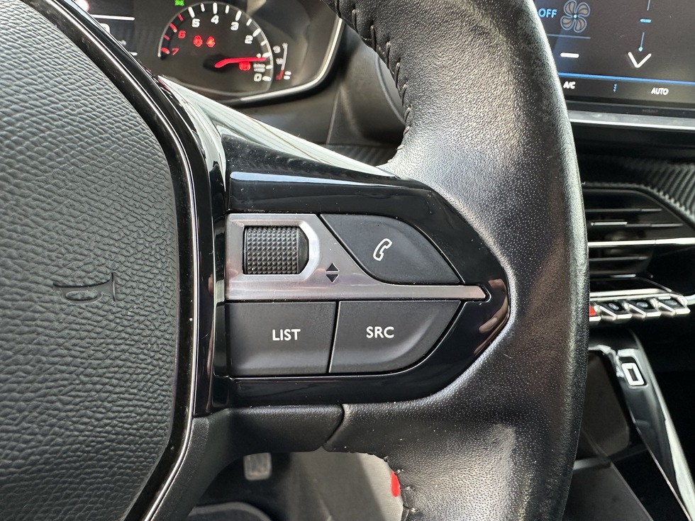 Peugeot 2008 BLUE HDi ACTIVE ΕΛΛΗΝΙΚΗΣ ΑΝΤΙΠΡΟΣΩΠΕΙΑΣ