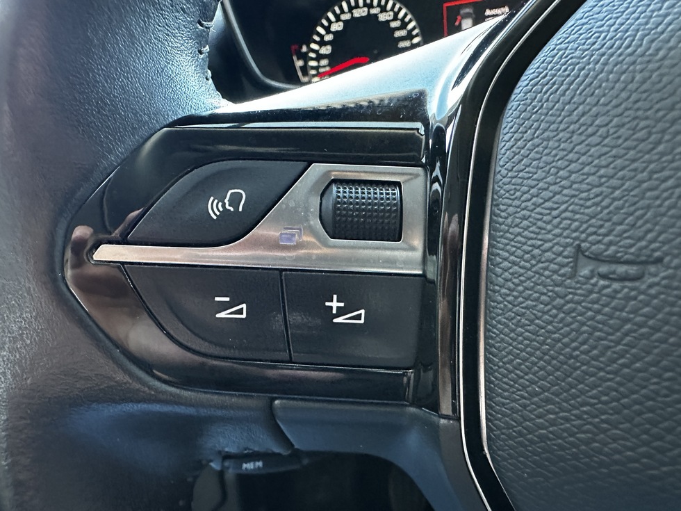 Peugeot 2008 ALLURE ΕΛΛΗΝΙΚΗΣ ΑΝΤΙΠΡΟΣΩΠΕΙΑΣ