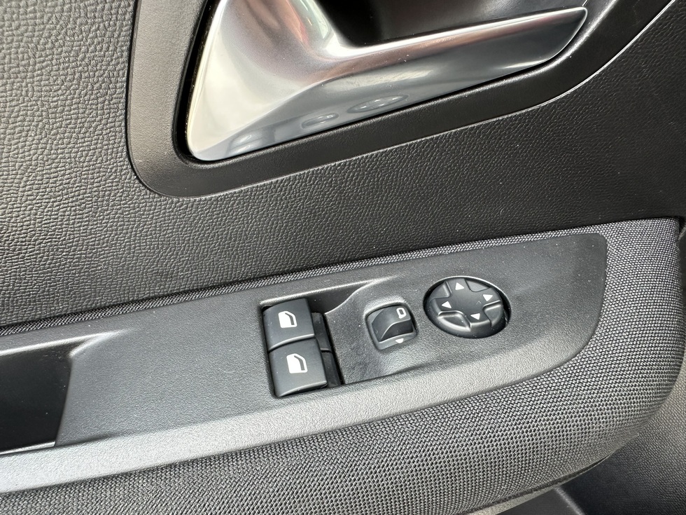 Peugeot 208 ΕΛΛΗΝΙΚΗΣ ΑΝΤΙΠΡΟΣΩΠΕΙΑΣ