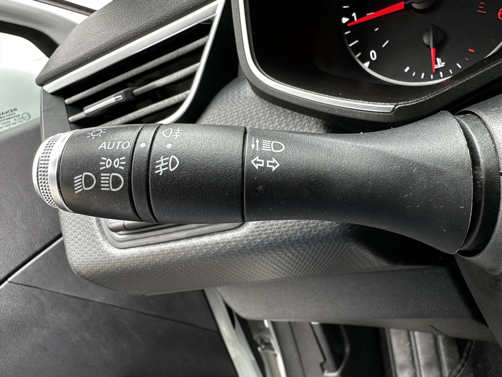 Renault Clio Expression Plus ΕΛΛΗΝΙΚΗΣ ΑΝΤΙΠΡΟΣΩΠΕΙΑ