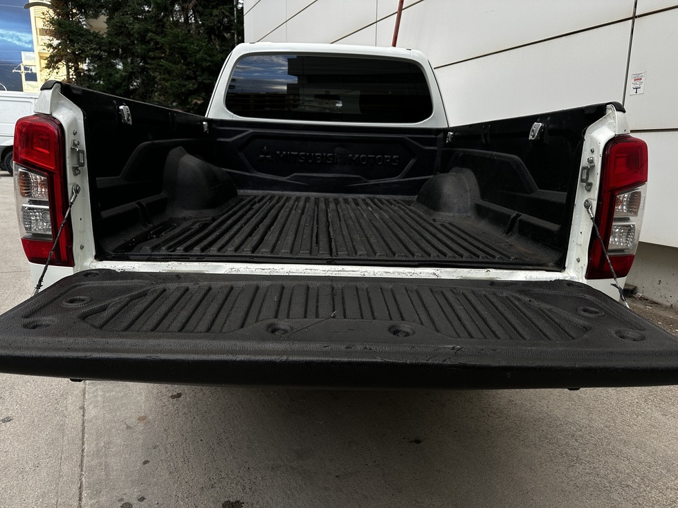 Mitsubishi L200 Invite ΕΛΛΗΝΙΚΗΣ ΑΝΤΙΠΡΟΣΩΠΕΙΑΣ