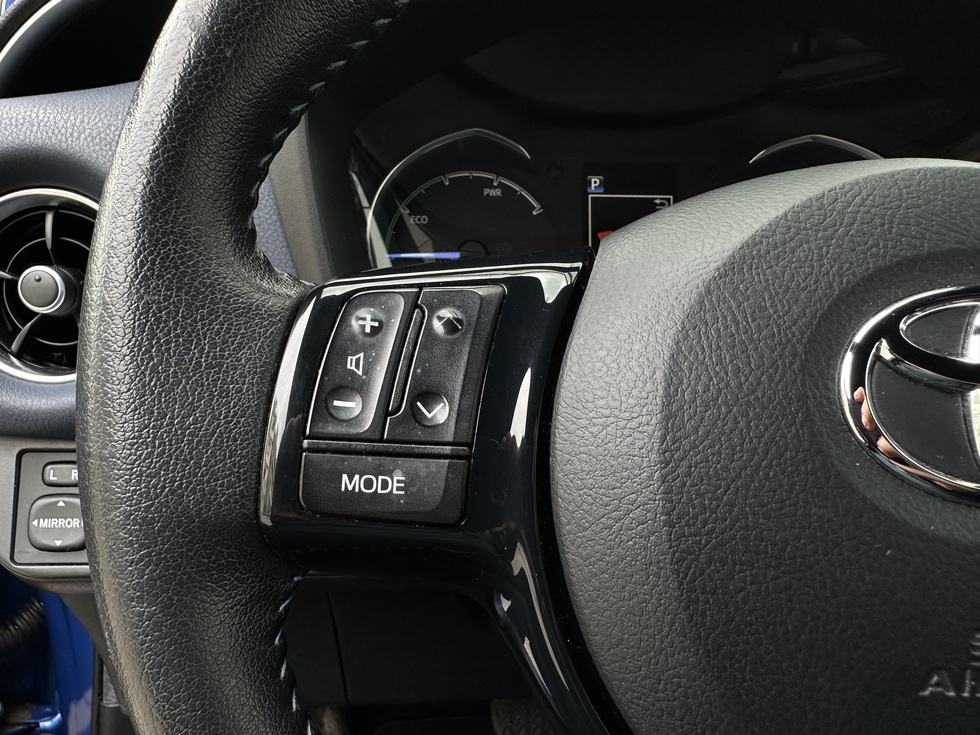 Toyota Yaris  Bi-Tone Δίχρωμο ΕΛΛΗΝΙΚΗΣ ΑΝΤΙΠΡΟΣΩΠΕΙΑΣ