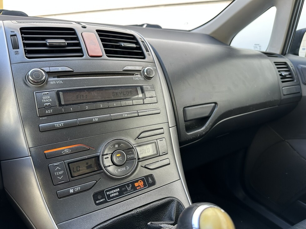 Toyota Auris ΕΛΛΗΝΙΚΗΣ ΑΝΤΙΠΡΟΣΩΠΕΙΑΣ