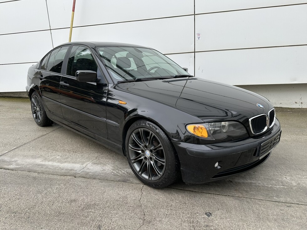 BMW 320