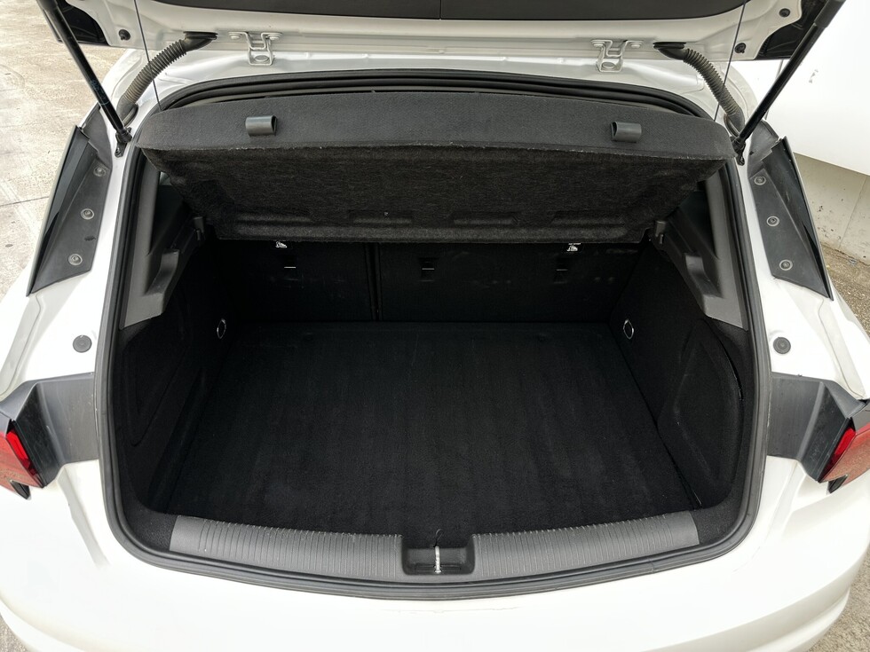 Opel Astra Elegance ΕΛΛΗΝΙΚΗΣ ΑΝΤΙΠΡΟΣΩΠΕΙΑΣ