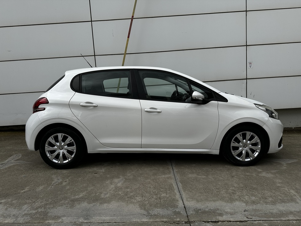 Peugeot 208 BLUE HDi BUSINESS ΕΛΛΗΝΙΚΗΣ ΑΝΤΙΠΡΟΣΩΠΕΙΑΣ