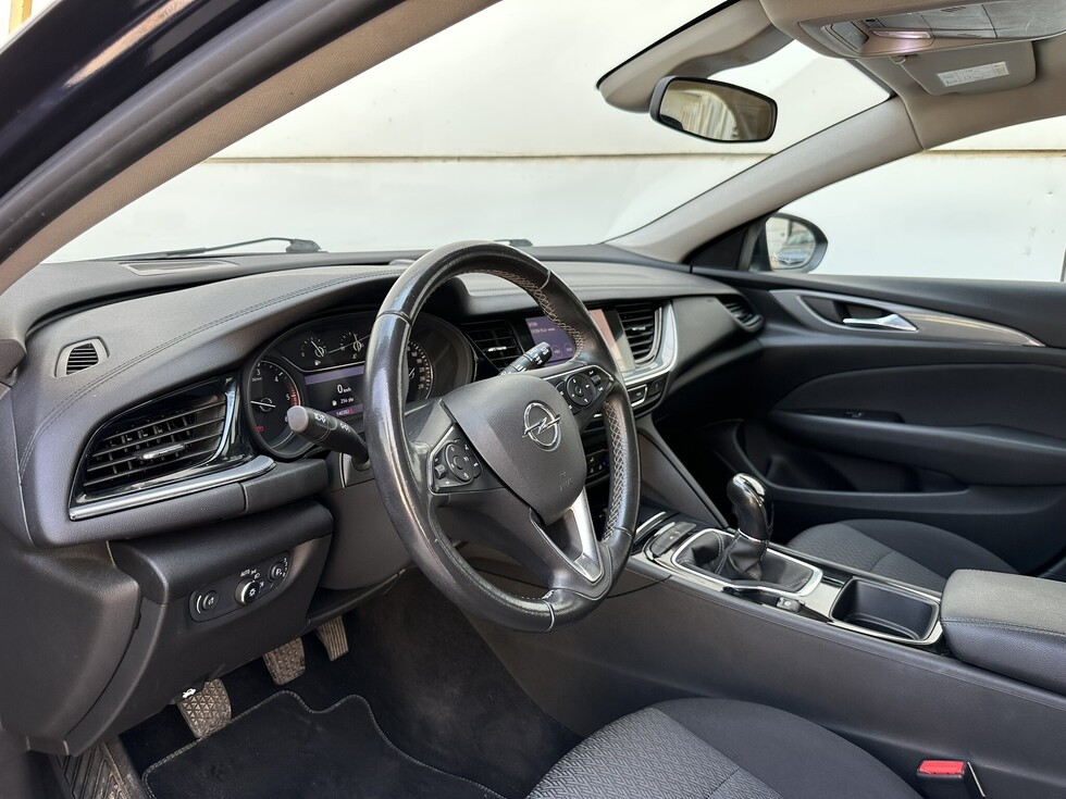 Opel Insignia  ΕΛΛΗΝΙΚΗΣ ΑΝΤΙΠΡΟΣΩΠΕΙΑΣ