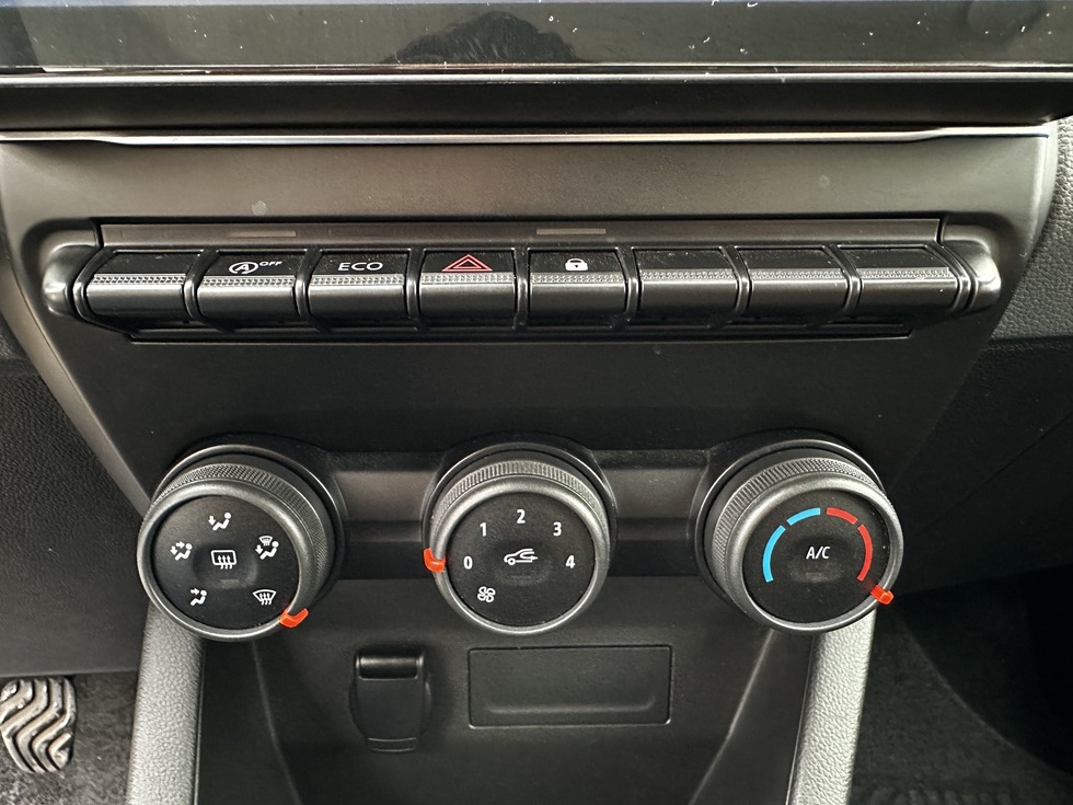 Renault Clio ΟΘΟΝΗ NAVI ΕΛΛΗΝΙΚΗΣ ΑΝΤΙΠΡΟΣΩΠΕΙΑΣ