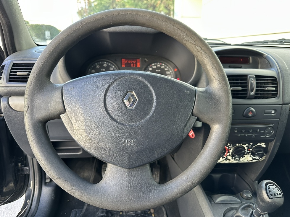 Renault Clio ΕΛΛΗΝΙΚΗΣ ΑΝΤΙΠΡΟΣΩΠΕΙΑΣ