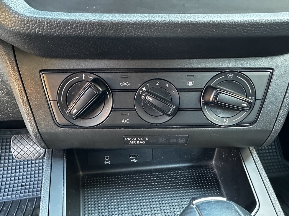 Seat Ibiza ΑΥΤΟΜΑΤΟ ΕΛΛΗΝΙΚΗΣ ΑΝΤΙΠΡΟΣΩΠΕΙΣ