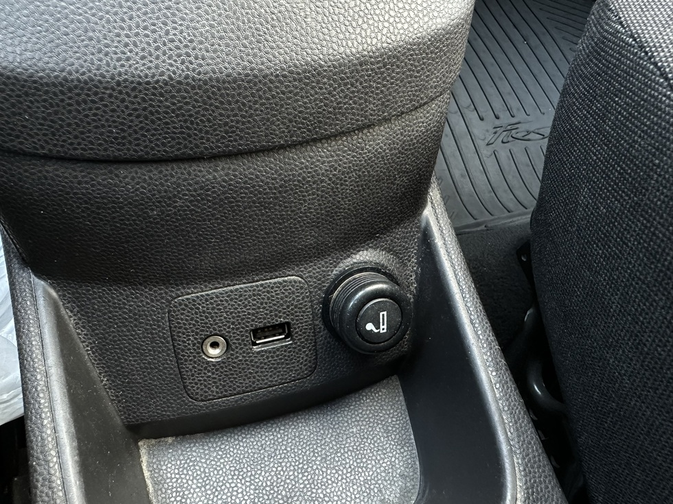 Ford Fiesta VAN ΕΛΛΗΝΙΚΗΣ ΑΝΤΙΠΡΟΣΩΠΕΙΑΣ