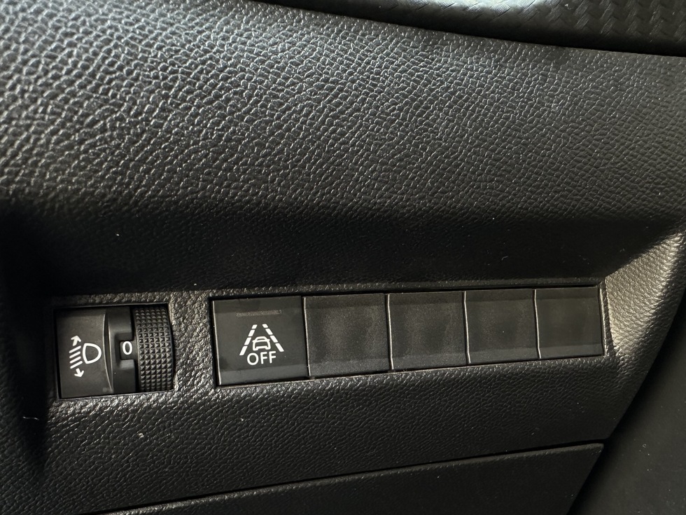 Peugeot 2008 BLUE HDi ACTIVE ΕΛΛΗΝΙΚΗΣ ΑΝΤΙΠΡΟΣΩΠΕΙΑΣ