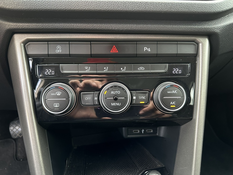 Volkswagen T-ROC Advance ΕΛΛΗΝΙΚΗΣ ΑΝΤΙΠΡΟΣΩΠΕΙΑΣ