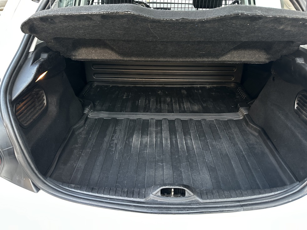 Peugeot 208 VAN ΕΛΛΗΝΙΚΗΣ ΑΝΤΙΠΡΟΣΩΠΕΙΑΣ