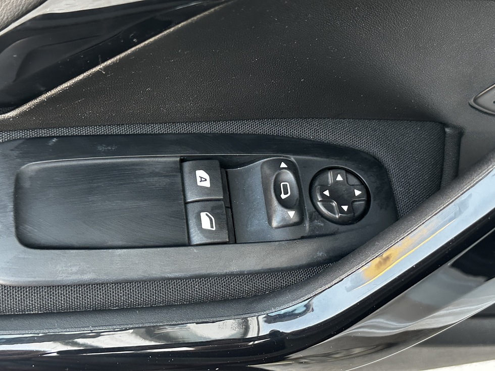 Peugeot 208 VAN ΕΛΛΗΝΙΚΗΣ ΑΝΤΙΠΡΟΣΩΠΕΙΑΣ