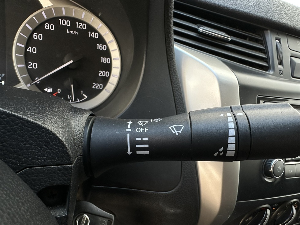 Nissan Navara D23 ΑΔΕΙΑ ΚΛΕΙΣΤΟΥ ΕΛΛΗΝΙΚΗΣ ΑΝΤΙΠΡΟΣΩΠΕΙΑΣ