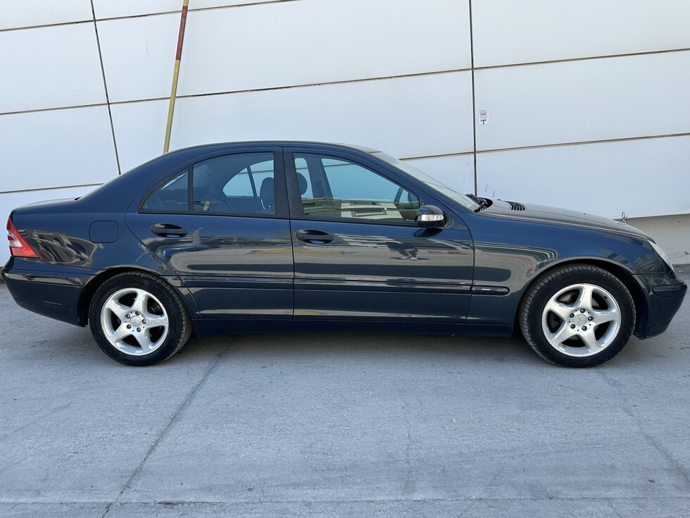 Mercedes-Benz C 180 ΕΛΛΗΝΙΚΗΣ ΑΝΤΙΠΡΟΣΩΠΕΙΑΣ
