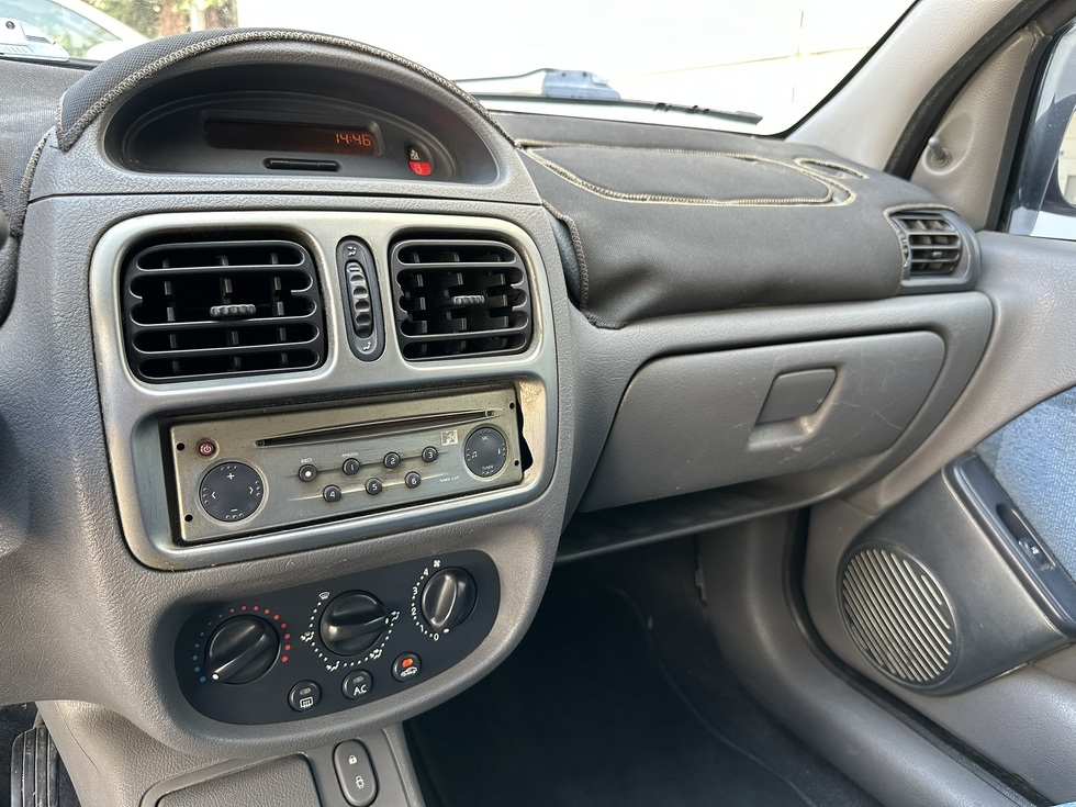 Renault Clio ΕΛΛΗΝΙΚΗΣ ΑΝΤΙΠΡΟΣΩΠΕΙΑΣ