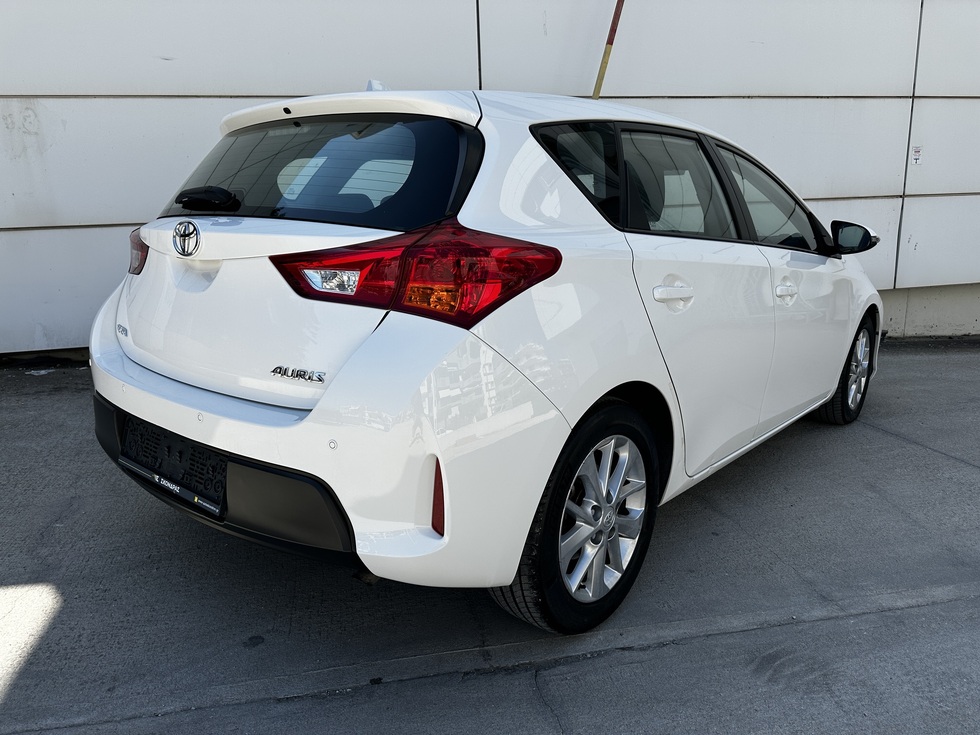 Toyota Auris ΕΛΛΗΝΙΚΗΣ ΑΝΤΙΠΡΟΣΩΠΕΙΑΣ