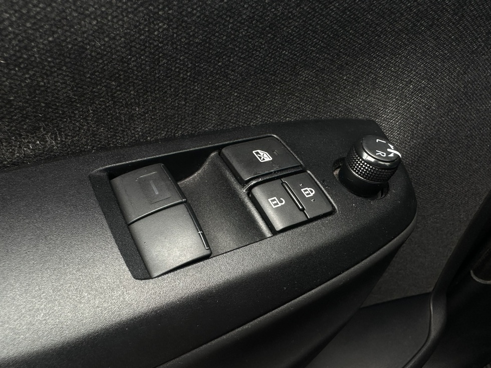 Toyota Yaris Hybrid ΑΥΤΟΜΑΤΟ ΕΛΛΗΝΙΚΗΣ ΑΝΤΙΠΡΟΣΩΠΕΙΑΣ