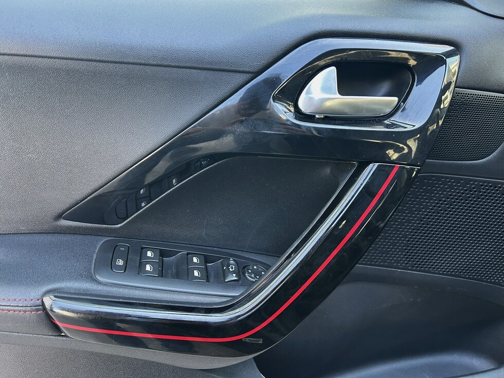 Peugeot 2008  GT LINE ΕΛΛΗΝΙΚΗΣ ΑΝΤΙΠΡΟΣΩΠΕΙΑΣ