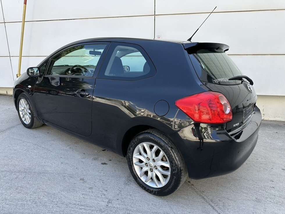 Toyota Auris ΕΛΛΗΝΙΚΗΣ ΑΝΤΙΠΡΟΣΩΠΕΙΑΣ