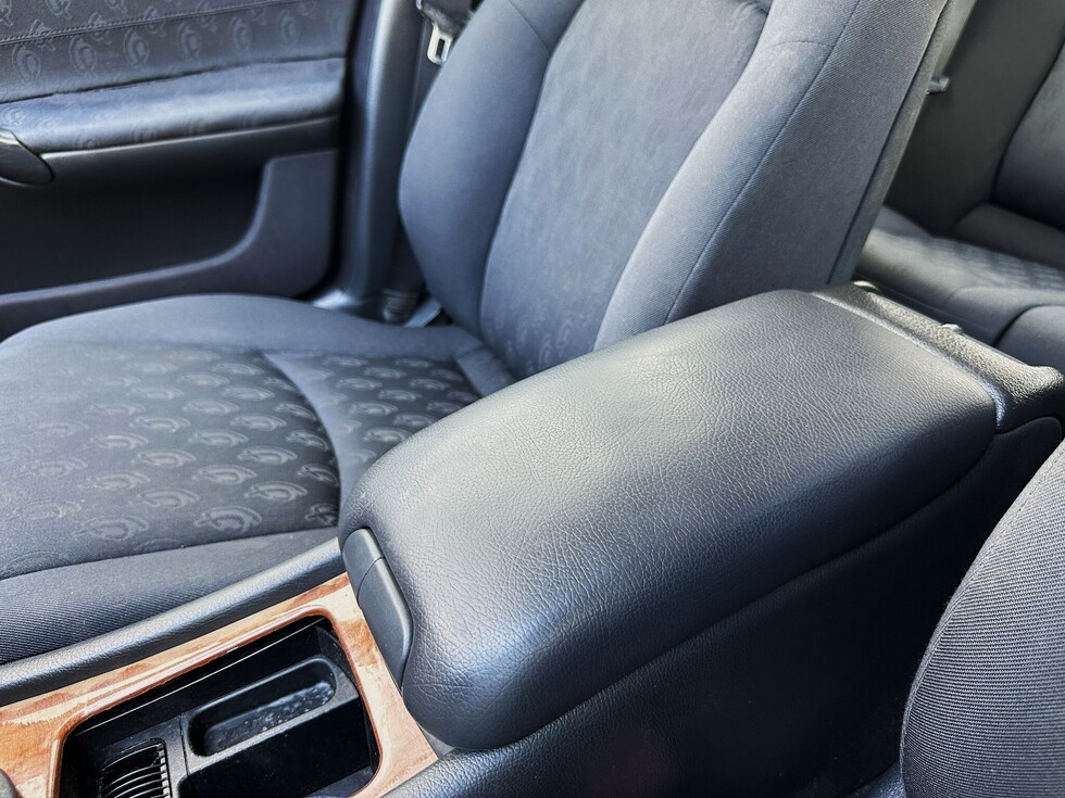 Mercedes-Benz C 180 ΕΛΛΗΝΙΚΗΣ ΑΝΤΙΠΡΟΣΩΠΕΙΑΣ
