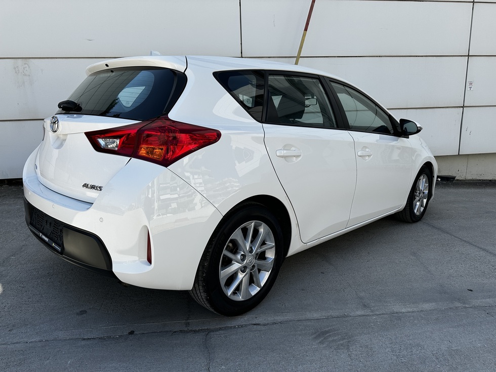 Toyota Auris ΕΛΛΗΝΙΚΗΣ ΑΝΤΙΠΡΟΣΩΠΕΙΑΣ