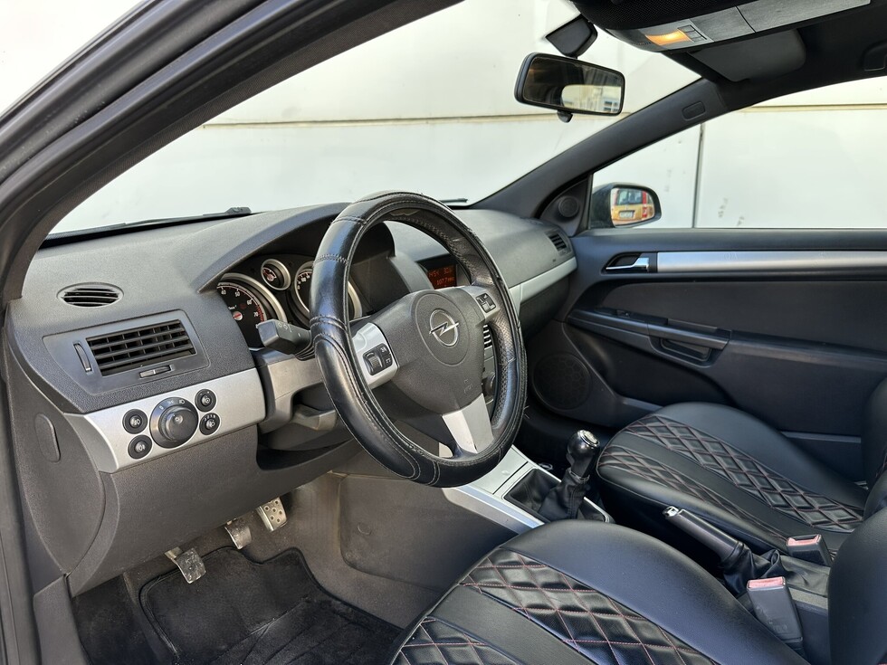 Opel Astra GTC ΕΛΛΗΝΙΚΗΣ ΑΝΤΙΠΡΟΣΩΠΕΙΑΣ