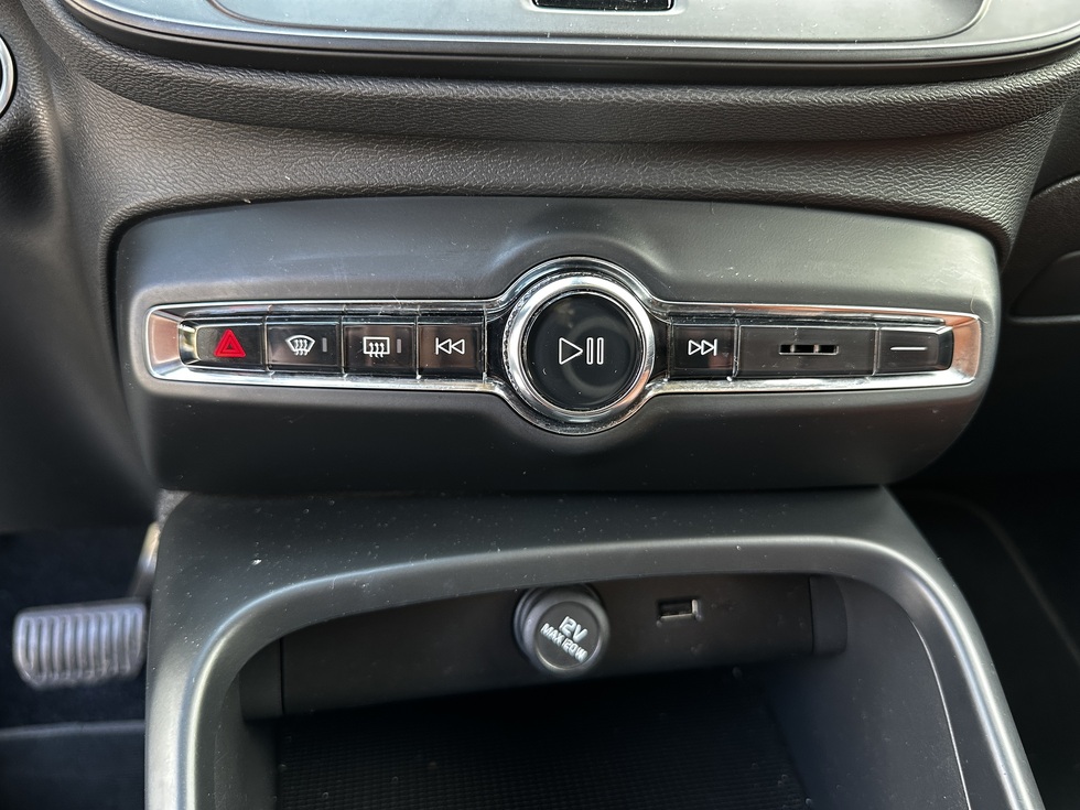 Volvo XC40 ΕΛΛΗΝΙΚΗΣ ΑΝΤΙΠΡΟΣΩΠΕΙΑΣ