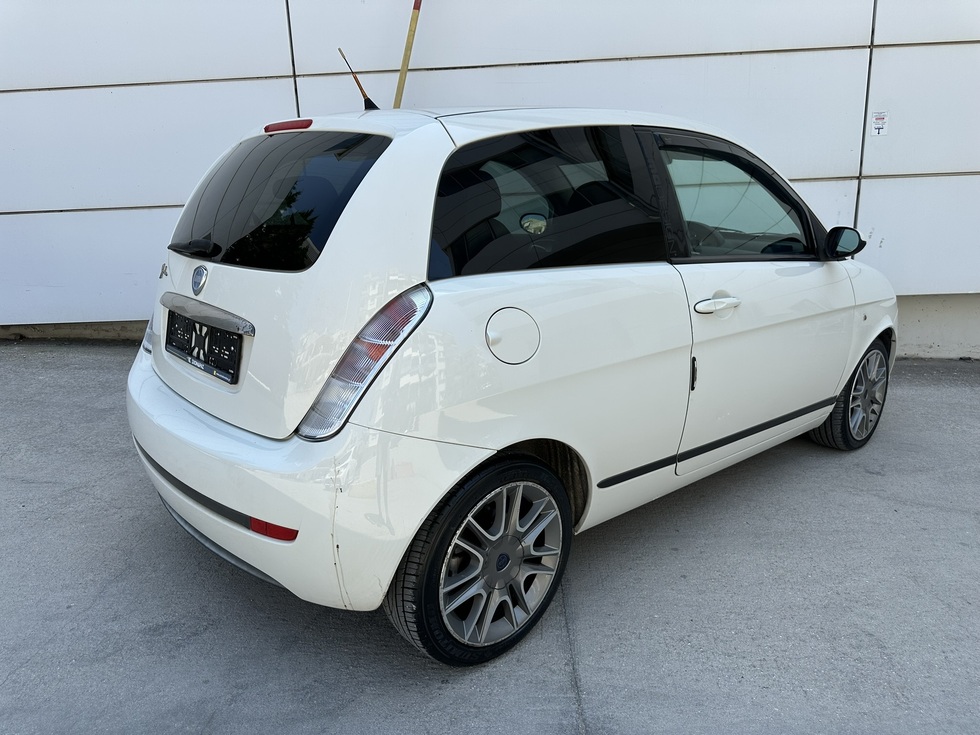 Lancia Ypsilon ΑΥΤΟΜΑΤΟ Α' ΧΕΡΙ ΕΛΛΗΝΙΚΗΣ ΑΝΤΙΠΡΟΣΩΠΕΙΑΣ