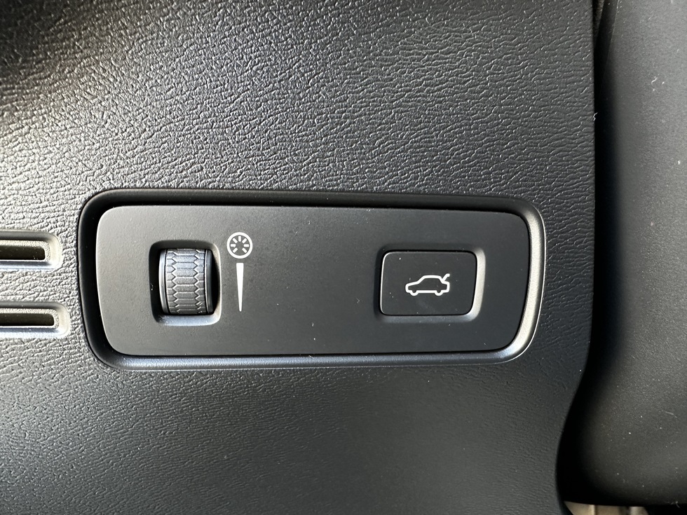 Volvo XC40 ΕΛΛΗΝΙΚΗΣ ΑΝΤΙΠΡΟΣΩΠΕΙΑΣ