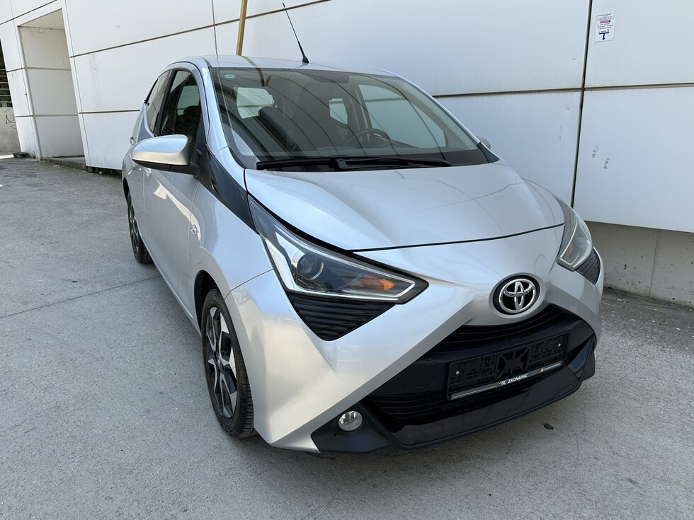Toyota Aygo  Χ-Play ΑΥΤΟΜΑΤΟ ΕΛΛΗΝΙΚΗΣ ΑΝΤΙΠΡΟΣΩΠΕΙΑΣ