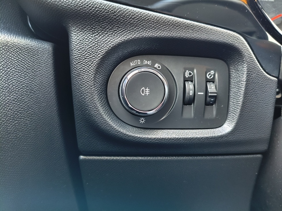 Opel Corsa  ΕΛΛΗΝΙΚΗΣ ΑΝΤΙΠΡΟΣΩΠΕΙΑΣ