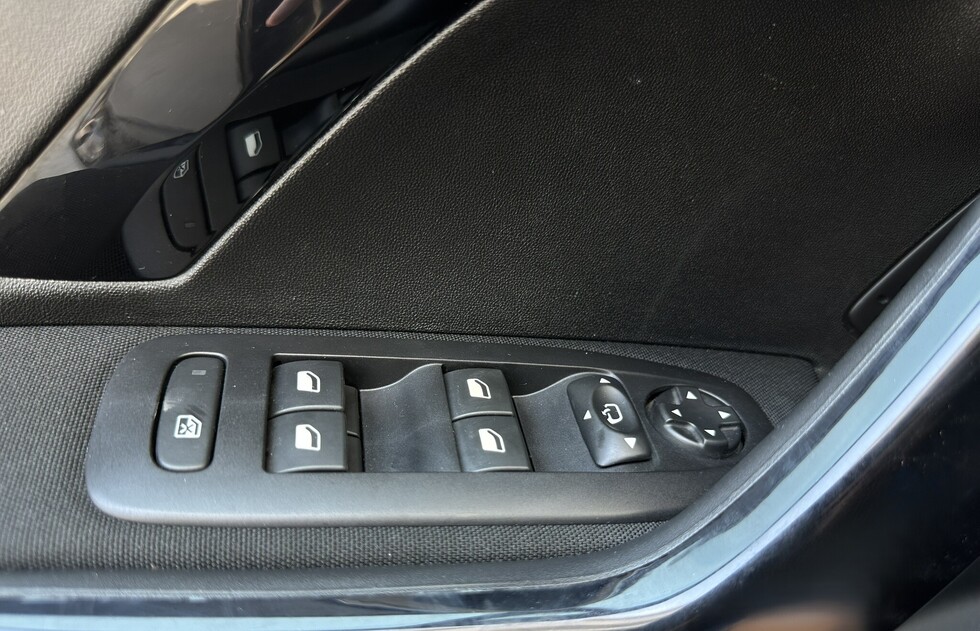 Peugeot 2008 ΕΛΛΗΝΙΚΗΣ ΑΝΤΙΠΡΟΣΩΠΕΙΑΣ