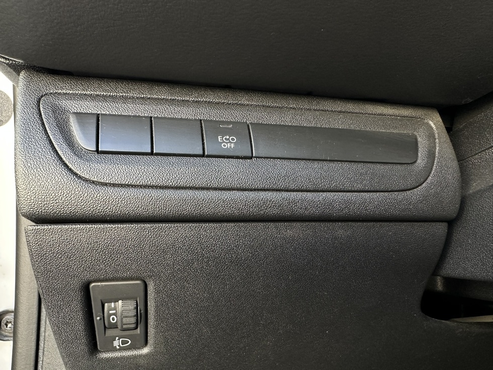 Peugeot 208 VAN ΕΛΛΗΝΙΚΗΣ ΑΝΤΙΠΡΟΣΩΠΕΙΑΣ