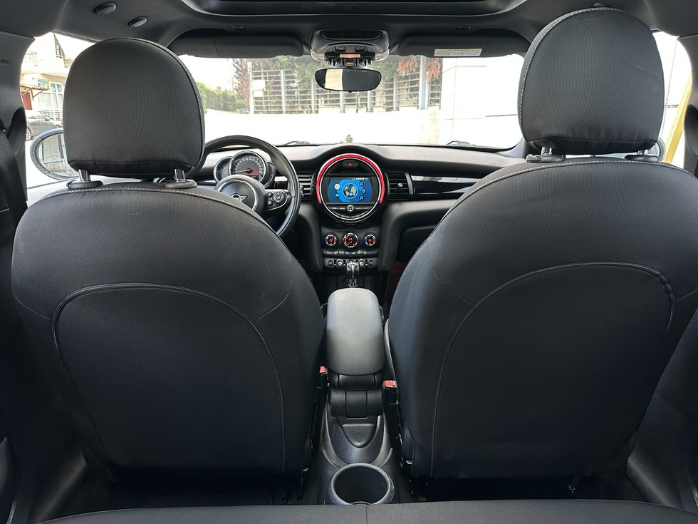 Mini Cooper ΕΛΛΗΝΙΚΗΣ ΑΝΤΙΠΡΟΣΩΠΕΙΑΣ