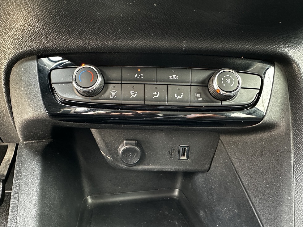 Opel Corsa ΑΥΤΟΜΑΤΟ ΕΛΛΗΝΙΚΗΣ ΑΝΤΙΠΡΟΣΩΠΕΙΑΣ