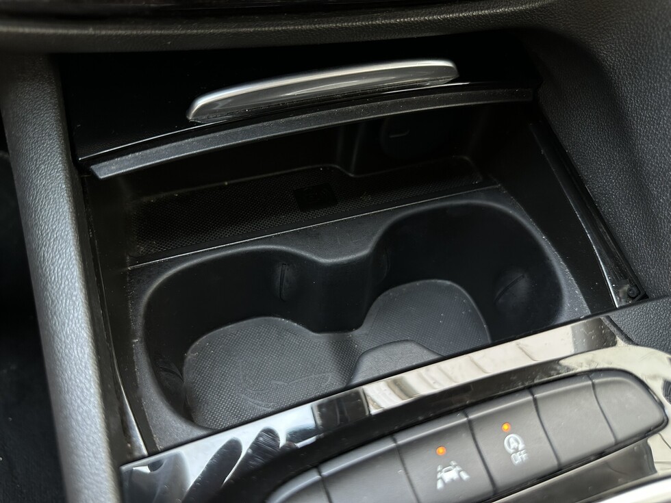 Opel Insignia  ΕΛΛΗΝΙΚΗΣ ΑΝΤΙΠΡΟΣΩΠΕΙΑΣ
