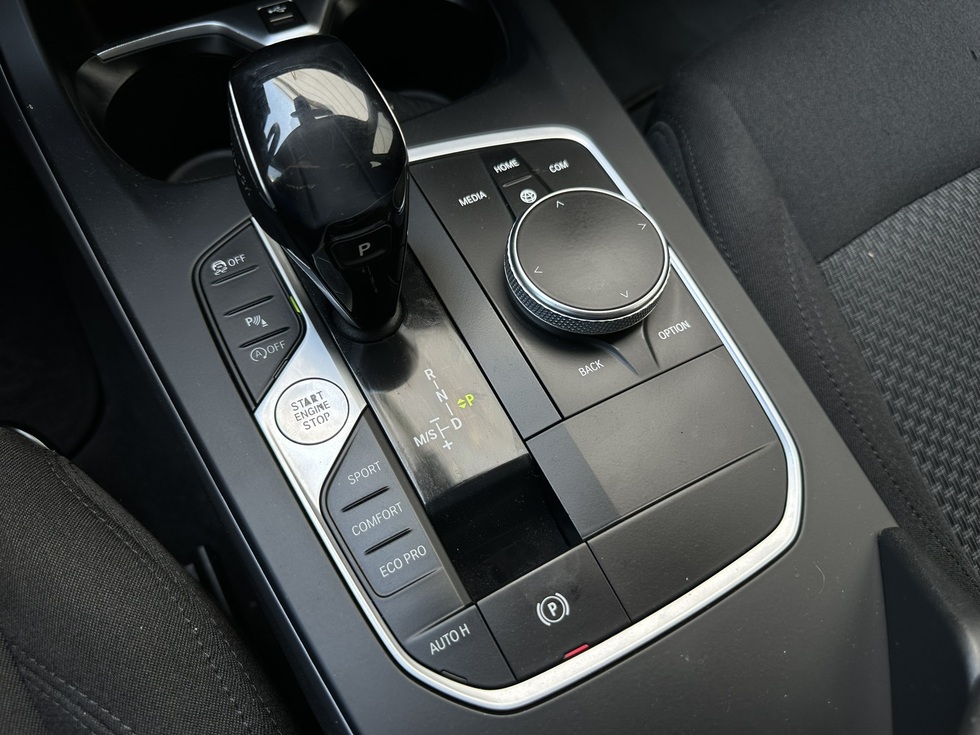 BMW 116 ΑΥΤΟΜΑΤΟ ΕΛΛΗΝΙΚΗΣ ΑΝΤΙΠΡΟΣΩΠΕΙΑΣ