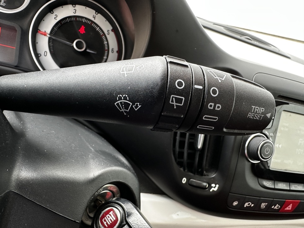 Fiat 500L ΕΛΛΗΝΙΚΗΣ ΑΝΤΙΠΡΟΣΩΠΕΙΑΣ