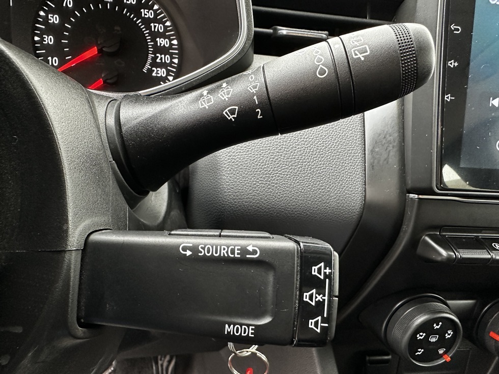 Renault Clio ΟΘΟΝΗ NAVI ΕΛΛΗΝΙΚΗΣ ΑΝΤΙΠΡΟΣΩΠΕΙΑΣ