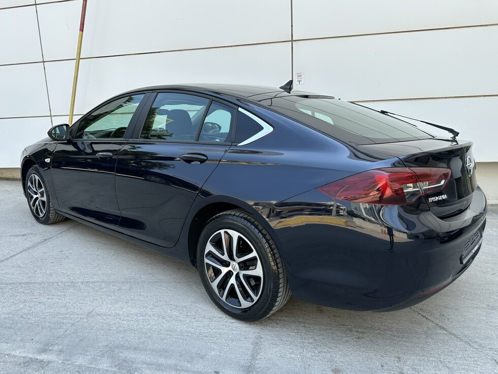 Opel Insignia  ΕΛΛΗΝΙΚΗΣ ΑΝΤΙΠΡΟΣΩΠΕΙΑΣ