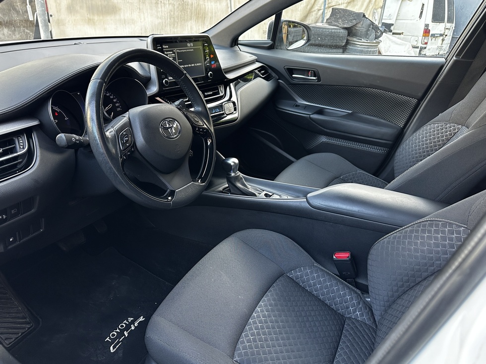Toyota C-HR ΕΛΛΗΝΙΚΗΣ ΑΝΤΙΠΡΟΣΩΠΕΙΑΣ