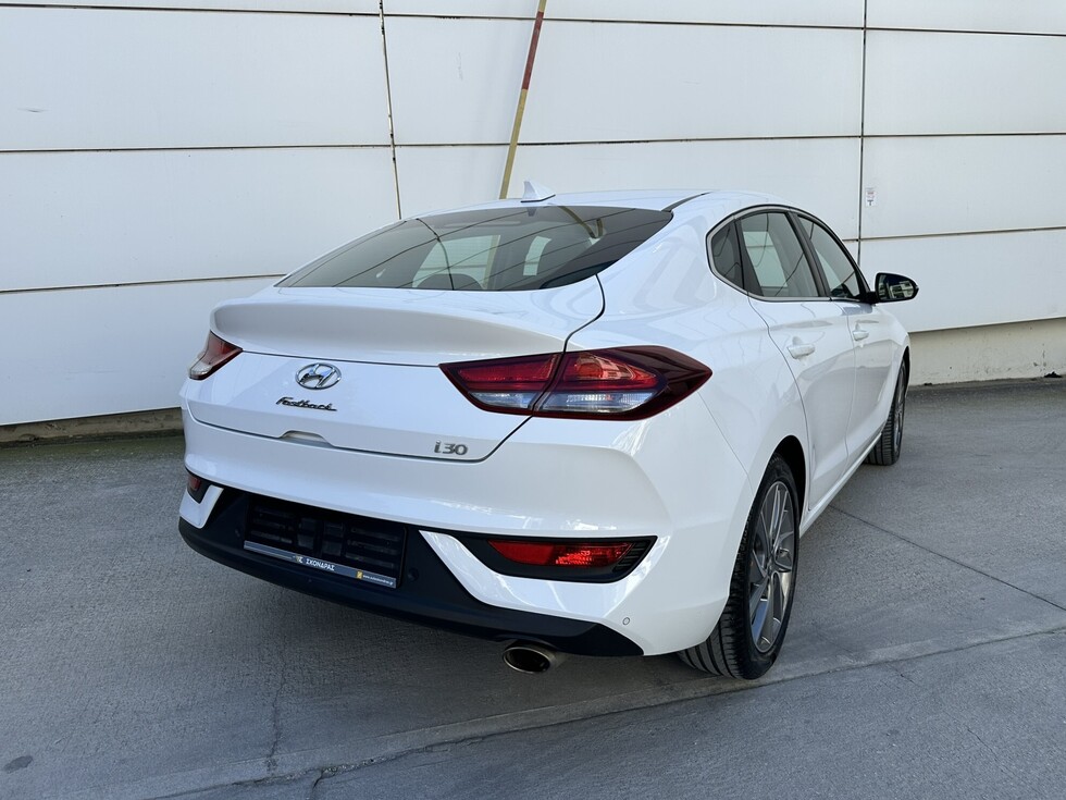 Hyundai i30 FASTBACK ΕΛΛΗΝΙΚΗΣ ΑΝΤΙΠΡΟΣΩΠΕΙΑΣ